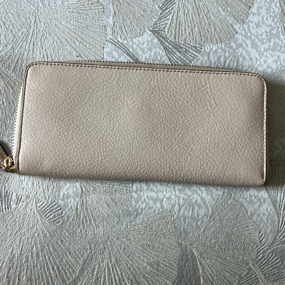 Disney X Coach Minnie Mouse Slim Accordion Wallet With Patches - Picture 2 of 3